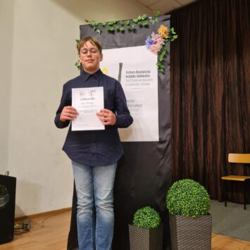 🌟 Sukces naszego ucznia w konkursie recytatorskim!